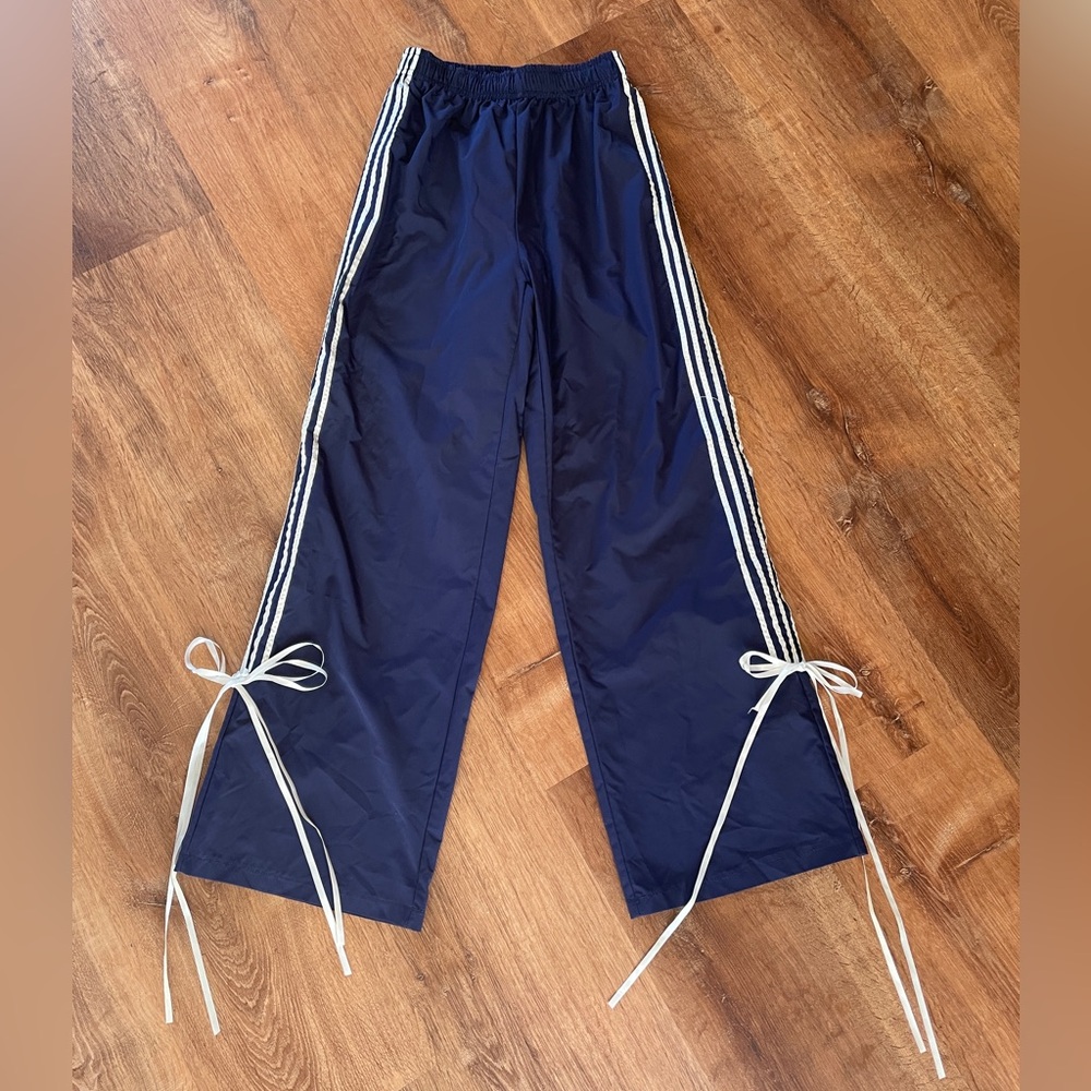 Shein Womens Track Pants Side Striped With Bowties Ribbon Size XS 22” Navy Blue